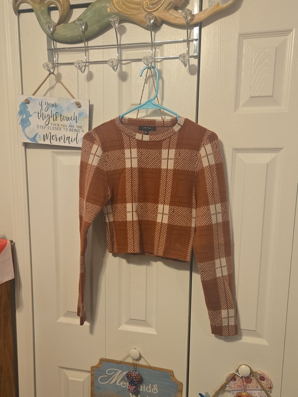 Love Tree Rust and Cream Plaid Cropped Crewneck Sweater
